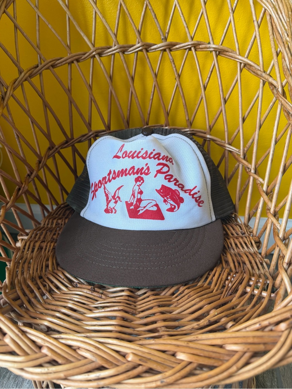 VTG Trucker Hat Snapback 1990s Mesh Flat Bill Louisiana sportsman paradise